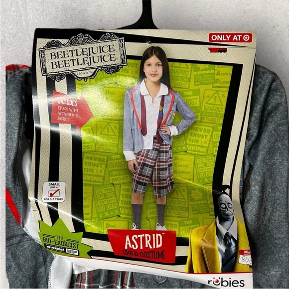 NWT Beetlejuice Beetlejuice Astrid school uniform- Size small kids - Picture 3 of 8